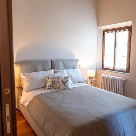 Elegant Balconevisi